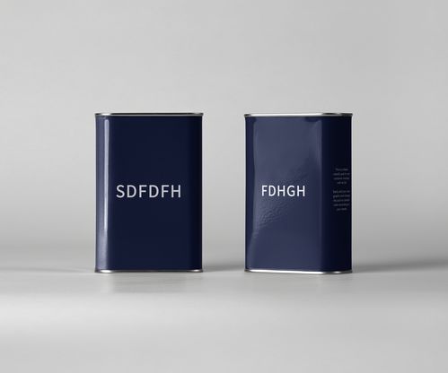 蓝色方形易拉罐办公用品样机设计 灵感与实用性的完美融合