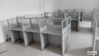 鑫亿办公家具厂 唐山办公桌、班台与屏风隔断的直销选择